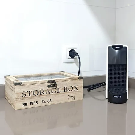 Hibiscos Little شقة كاديز