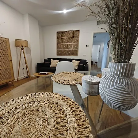 Hibiscos Little アパート